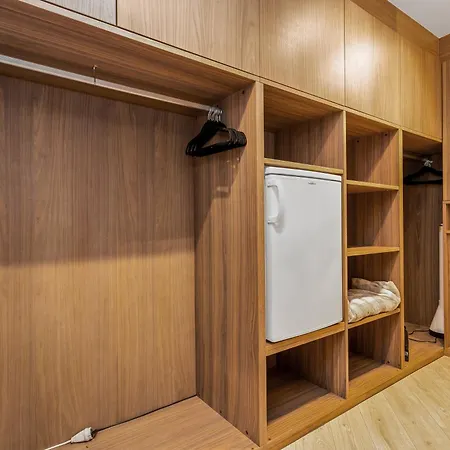 Apartment Luxurious Oceanfront - New Listing! *