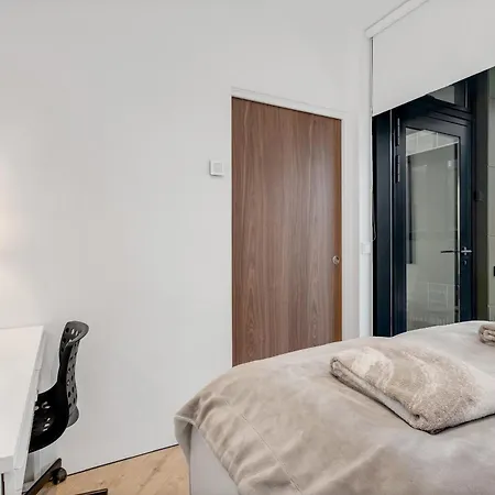 Luxurious Oceanfront - New Listing! Apartment Reykjavik